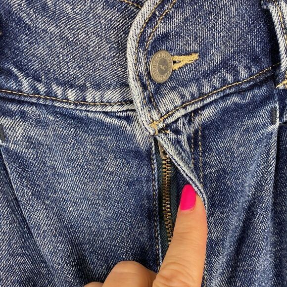 Hollister Ultra High Rise Ripped Mom Jeans size W28 L27 - Picture 3 of 10